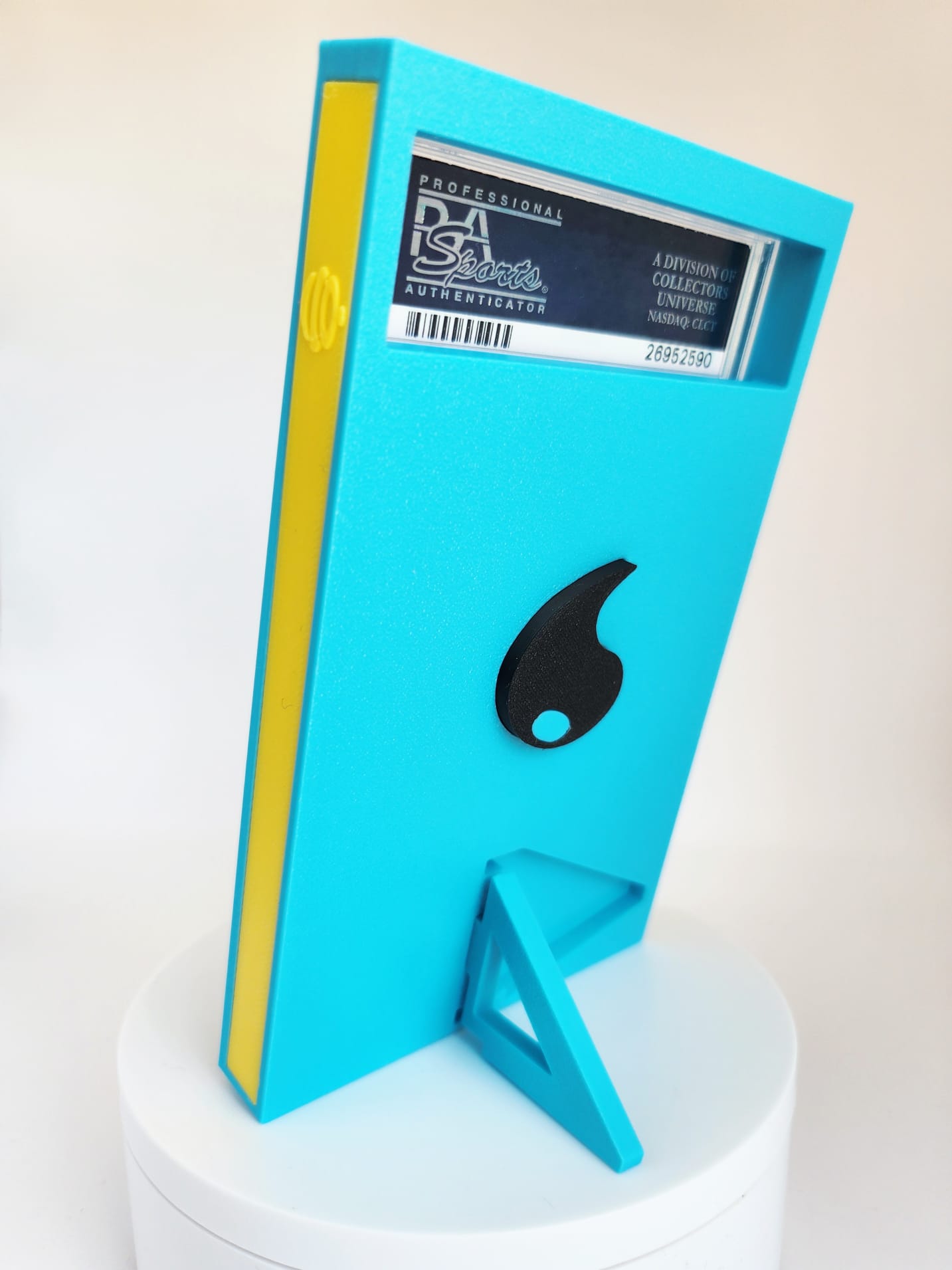 Graded Pokemon card display stand Didiego3D Graded Pokemon card display stand Didiego3D